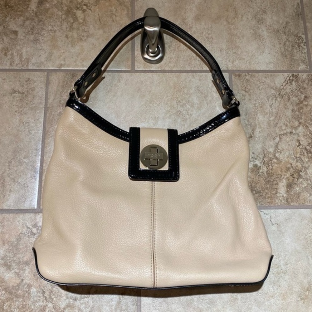 Kate Spade Bexley Turn lock Hobo Bag EUC
